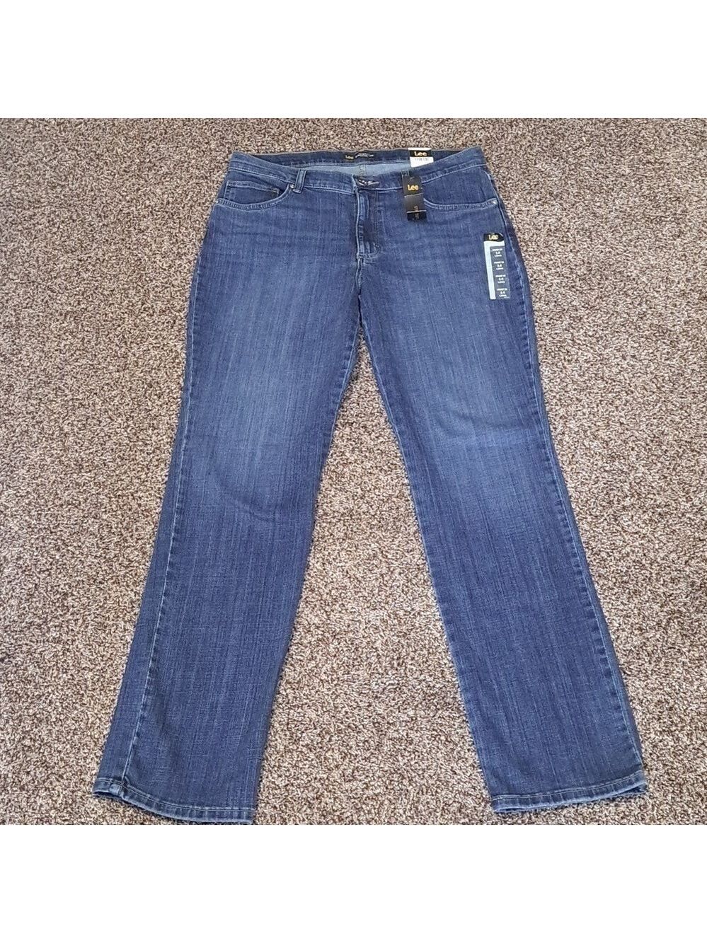 NEW Lee Relaxed Fit Straight Leg Mid Rise Mid Wash Jeans 14 Long NEW